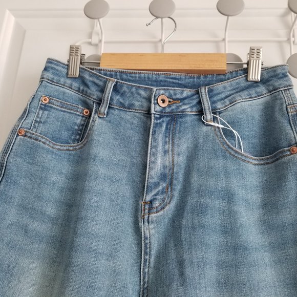 NWOT High Rise Light Blue Straight Leg Ankle Jeans – Size 28 - Picture 4 of 10